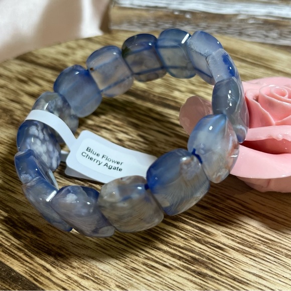 Beautiful Blue Cherry Flower Agate Stretch Bangle Bracelet - Picture 5 of 6